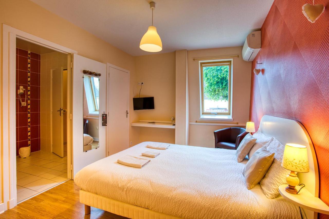 Hotel A Jayac - Logis Hotels Paulin Екстериор снимка