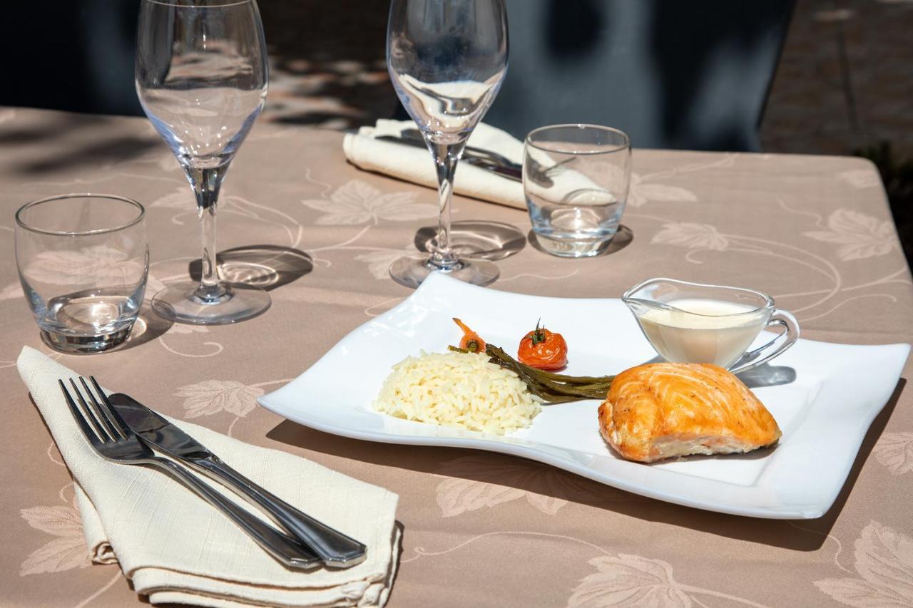 Hotel A Jayac - Logis Hotels Paulin Екстериор снимка
